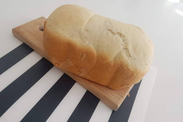 GORENJE pekač kruha BM 1200 B
