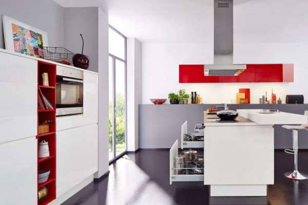 Moderno uređenje kuhinje - kako dodati crvene detalje